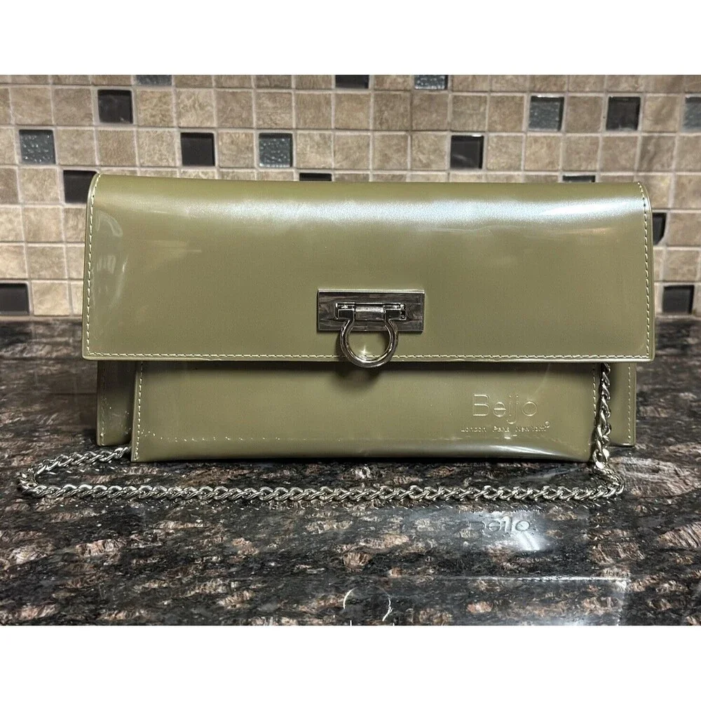 Vintage Beijo Sage Pearl Patent Clutch Shoulder Bag EUC 10x5.25x2 Chain Strap - Picture 2 of 10
